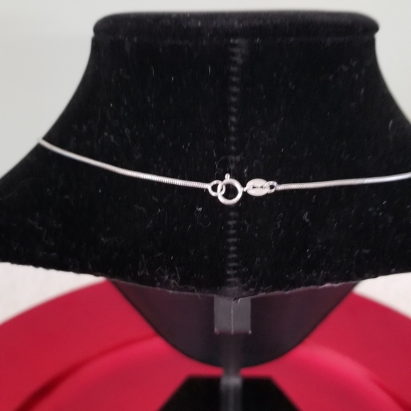 Genuine Black Tahitian Pearls Set In Italian Sterling Silver. Necklace Is 16" - Picture 4 of 4